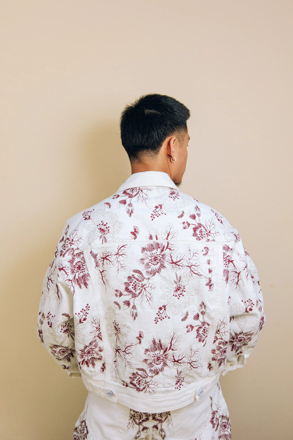 CHRYSANTHEMUM EMBROIDERED WHITE DENIM JEANS — SET PIECE